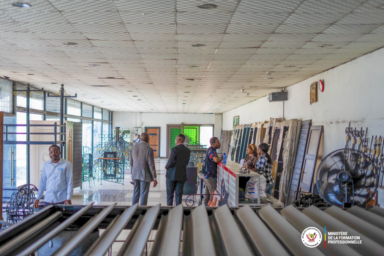 Visite Modern Trading Company
